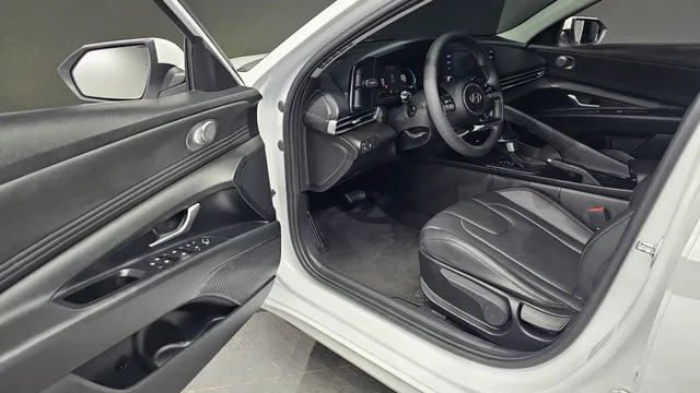 Hyundai Elantra (Avante)