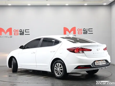 Hyundai Elantra (Avante)