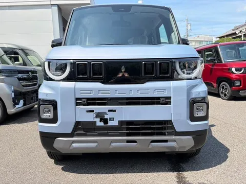 Mitsubishi Delica Mini