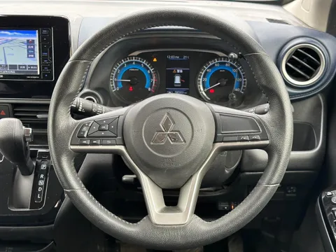 Mitsubishi eK X