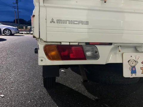 Mitsubishi Minicab Truck