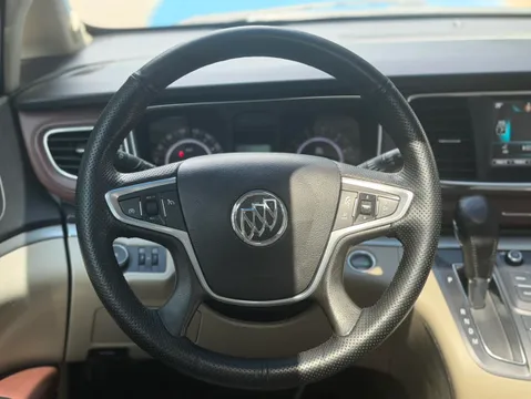 Buick GL8