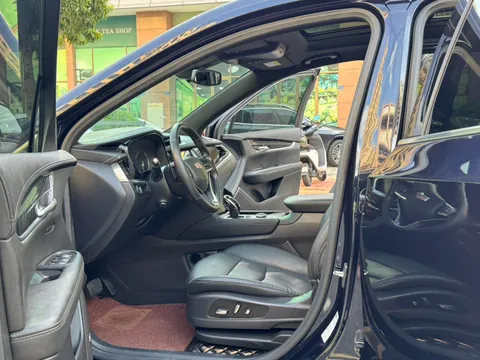 Cadillac XT6