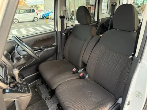 Mitsubishi eK Space Custom