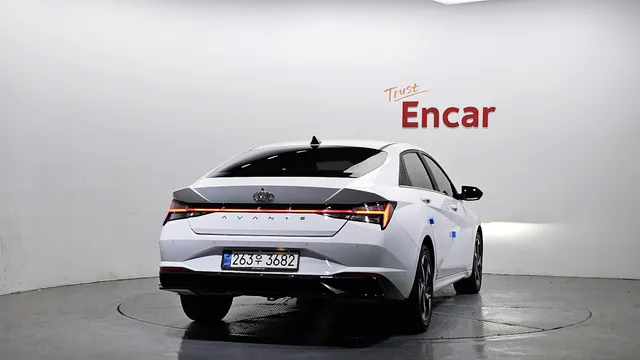 Hyundai Elantra (Avante)