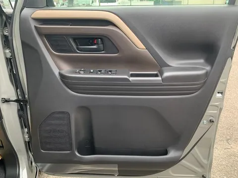 Suzuki Spacia