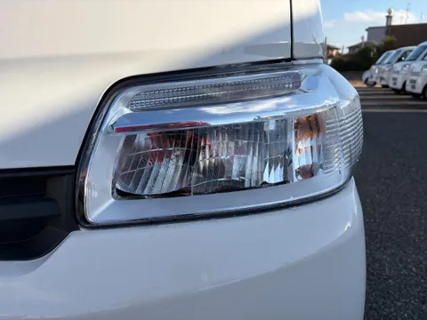 Toyota TownAce Van