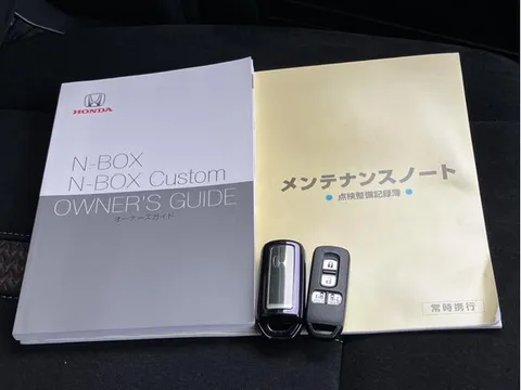 Honda N-BOX Custom