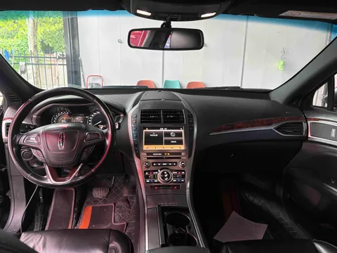 Lincoln MKZ