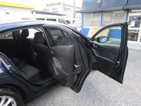 Mazda Axela Sport