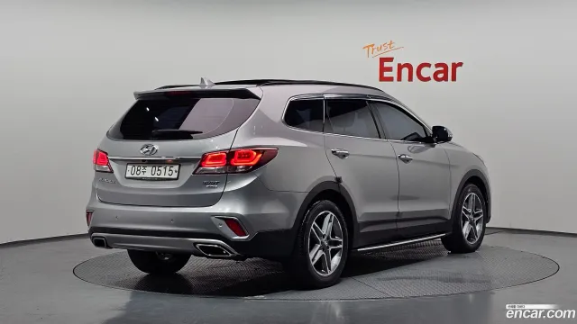 Hyundai Grand Santa Fe (Maxcruz)