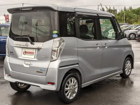 Nissan Dayz Roox