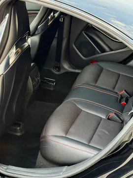 Mercedes-Benz Mercedes-Benz CLA