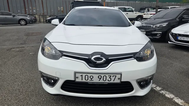 Renault SM3