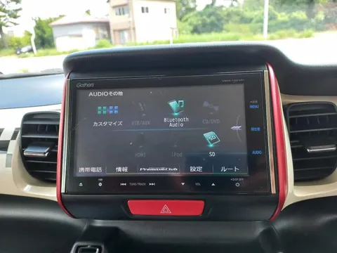 Honda N-BOX Slash