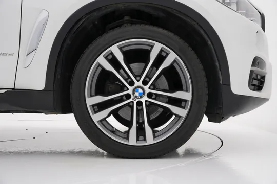 BMW BMW
