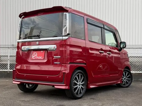 Suzuki Spacia Custom