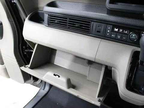 Honda N-BOX Joy