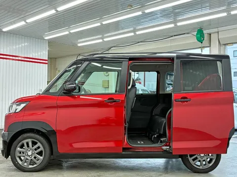 Mitsubishi Delica Mini