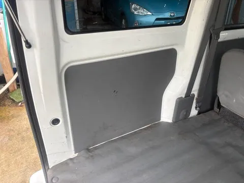 Nissan Clipper Van