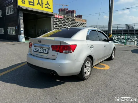 Kia Cerato (Forte)