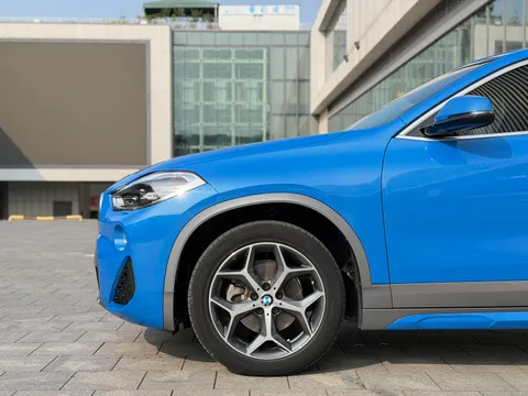 BMW X2