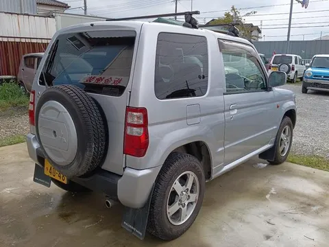 Mitsubishi Pajero Mini