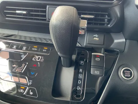 Mitsubishi eK X Space