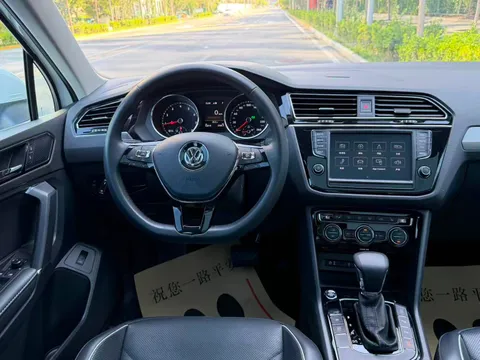 Volkswagen Tiguan L