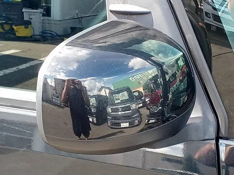 Toyota Pixis Mega