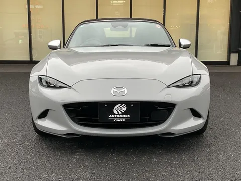 Mazda MX-5 (Roadster)
