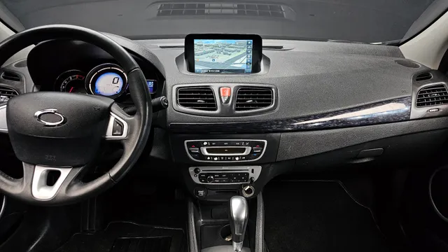 Renault SM3