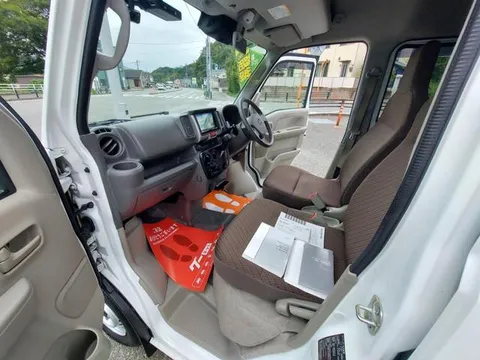 Nissan Clipper