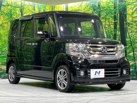 Honda N-BOX Custom