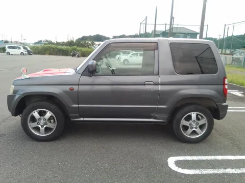 Nissan KIX