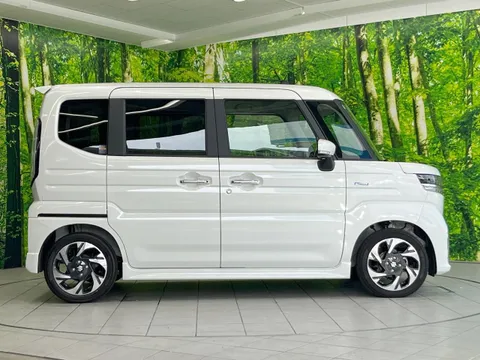 Suzuki Spacia Custom