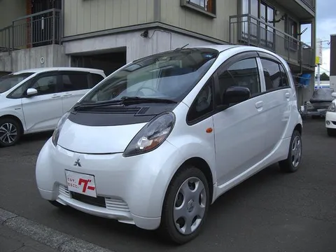 Mitsubishi I