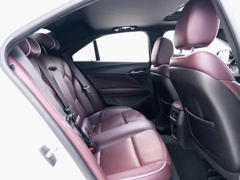Cadillac CT4