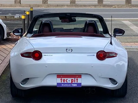 Mazda MX-5 (Roadster)