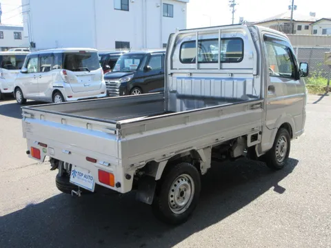 Nissan Clipper Truck