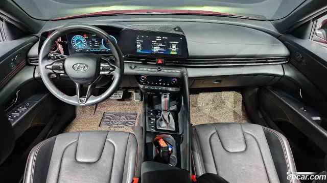 Hyundai Elantra (Avante)