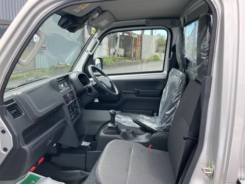 Nissan Clipper Truck
