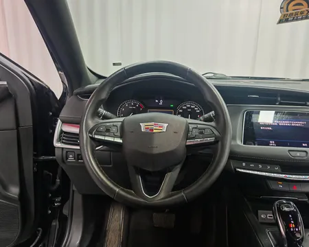 Cadillac XT4