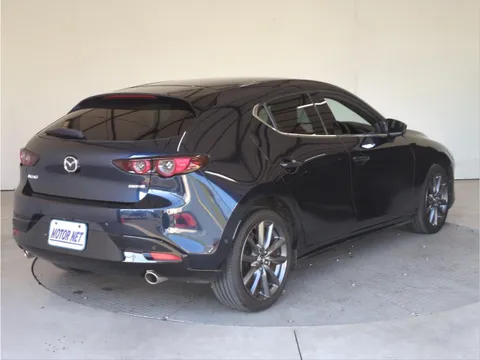 Mazda MAZDA3 Fastback