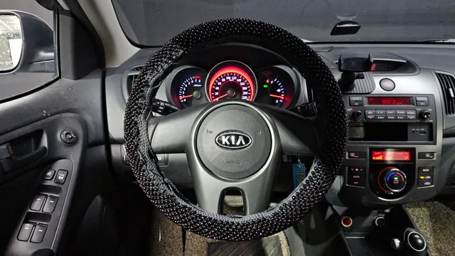 Kia Cerato (Forte)