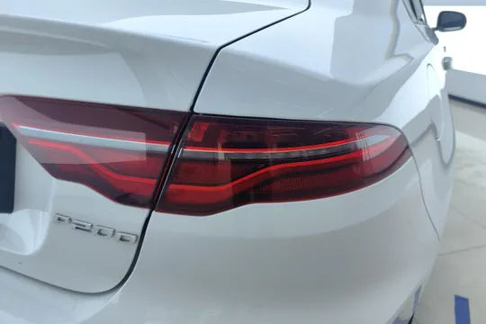 Jaguar XEL