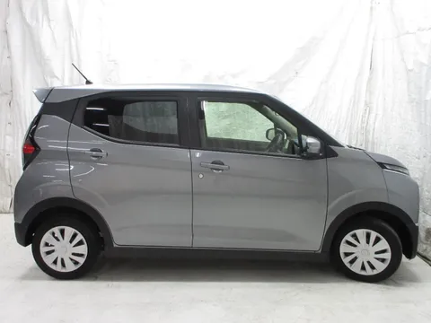 Mitsubishi eK X