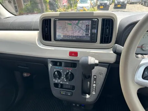 Daihatsu Mira Tocot