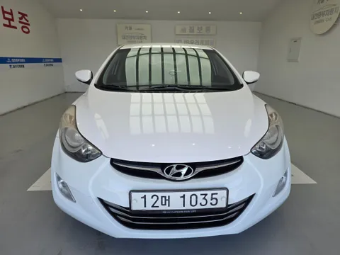 Hyundai Elantra (Avante)