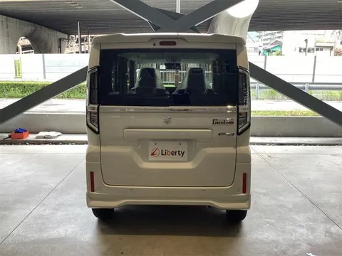 Suzuki Spacia Custom